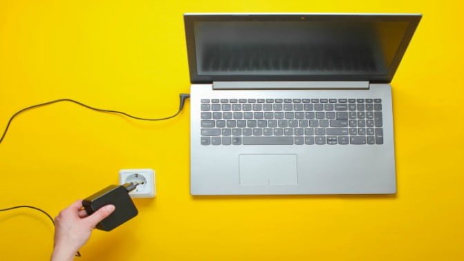 How to Charge Laptop battery for Long Life